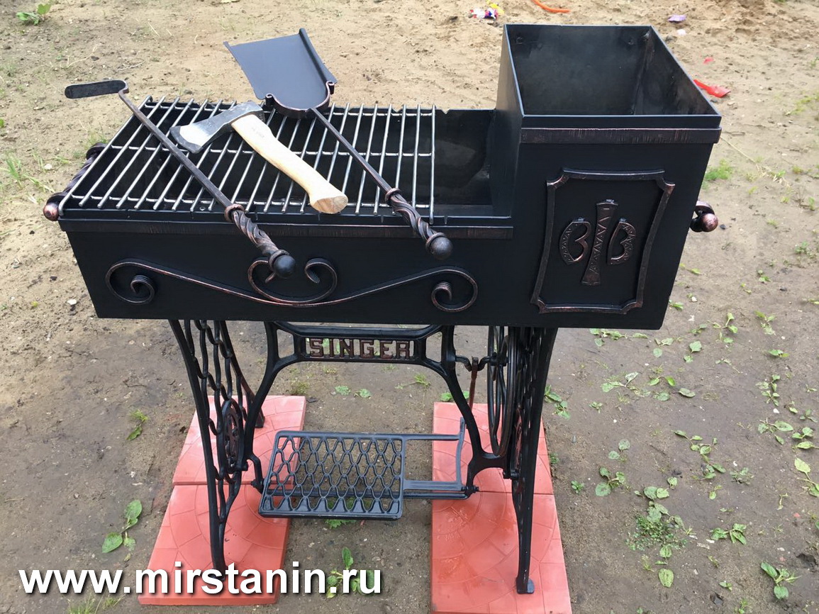 Мангал на станине от швейной машины Зингер